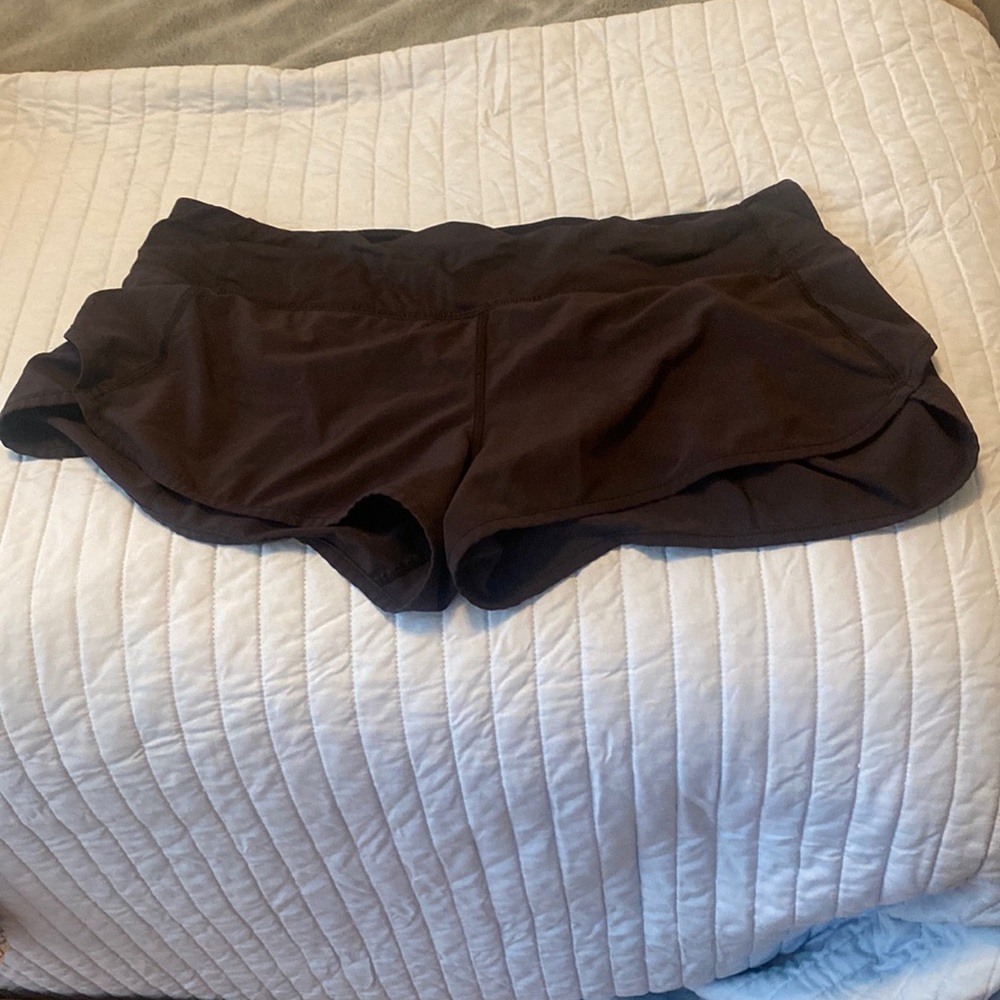 black lululemon speed up low rise 2.5 shorts size 12